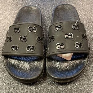 Gucci Black Rubber Slides Size 7-8